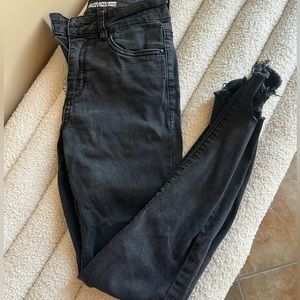 Black Skinny Jeans